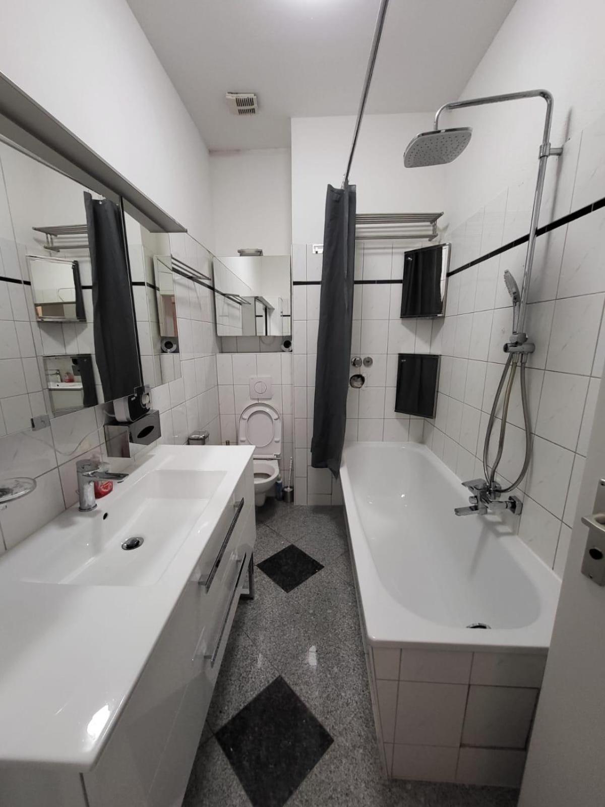 Cosy And Flat With Piano Appartement *